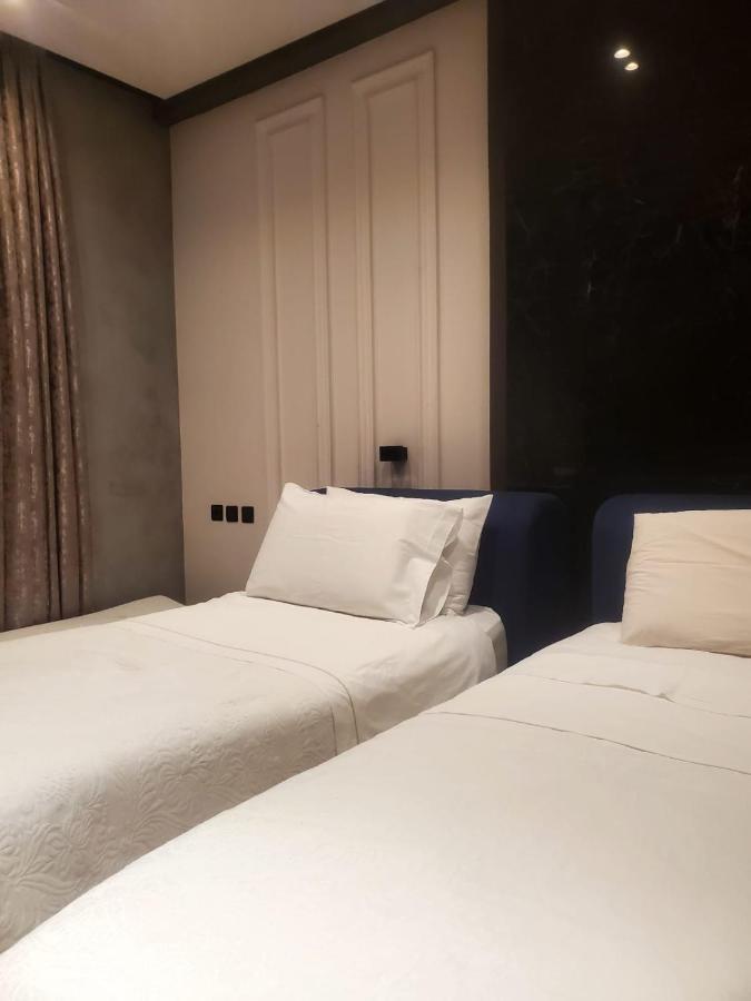 Remarkable Apartment Tiranë Ngoại thất bức ảnh