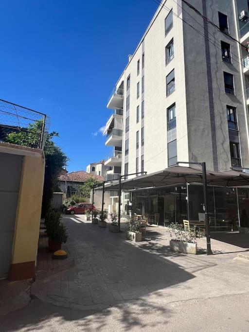 Remarkable Apartment Tiranë Ngoại thất bức ảnh