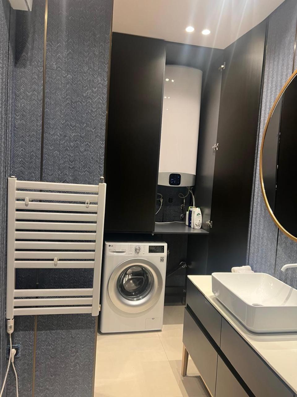 Remarkable Apartment Tiranë Ngoại thất bức ảnh
